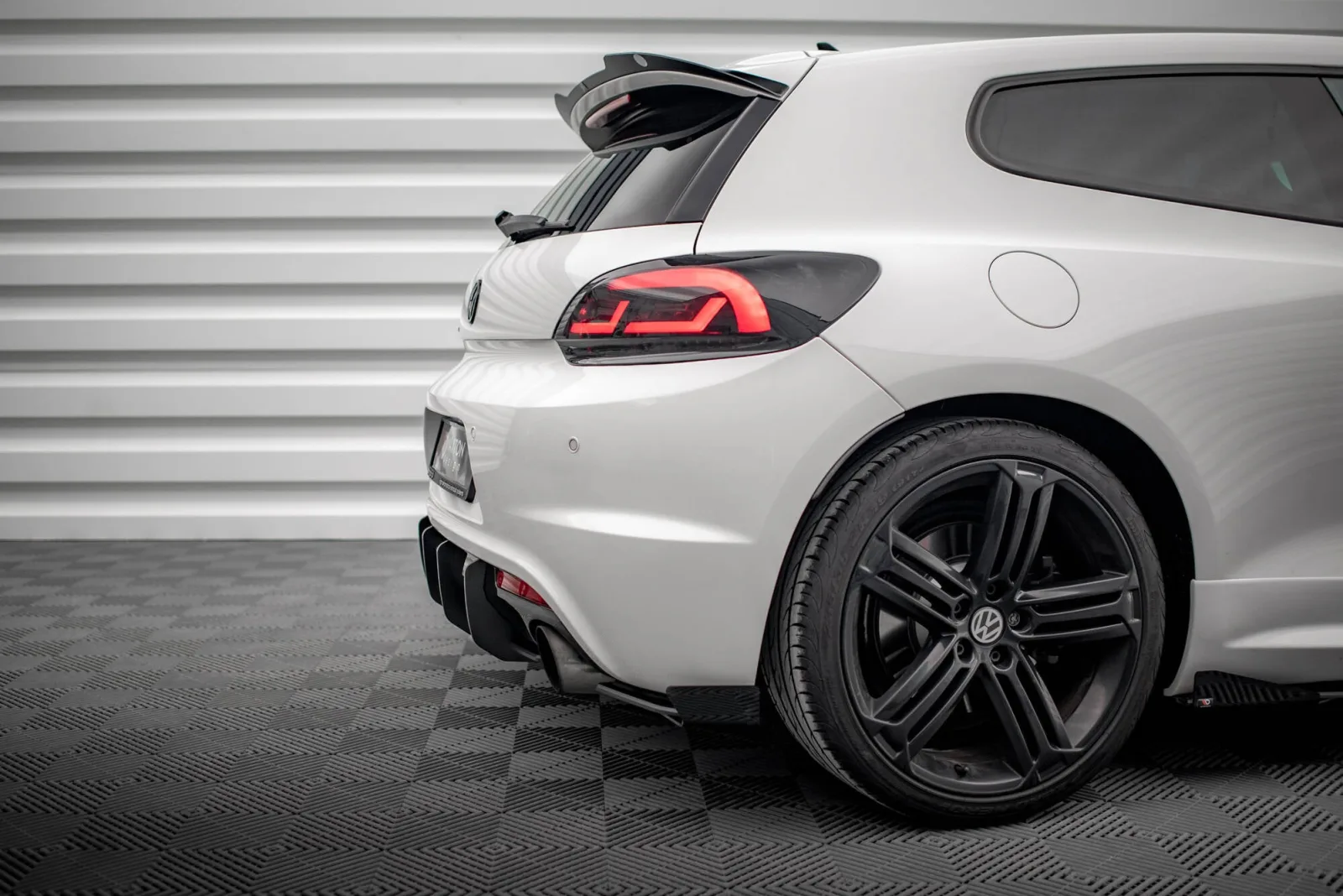 Rear Side Splitters Street Pro + Flaps compatible with Volkswagen Scirocco R Mk3