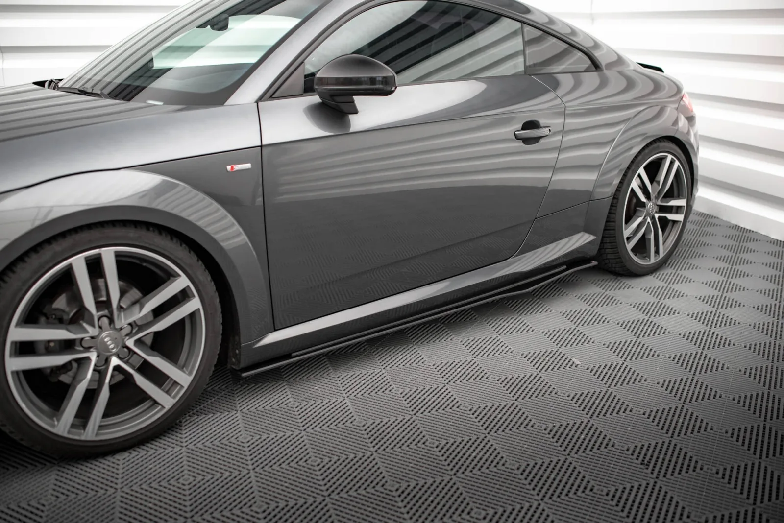 Side Skirts Diffusers Street Pro compatible with Audi TT S / S-Line 8S