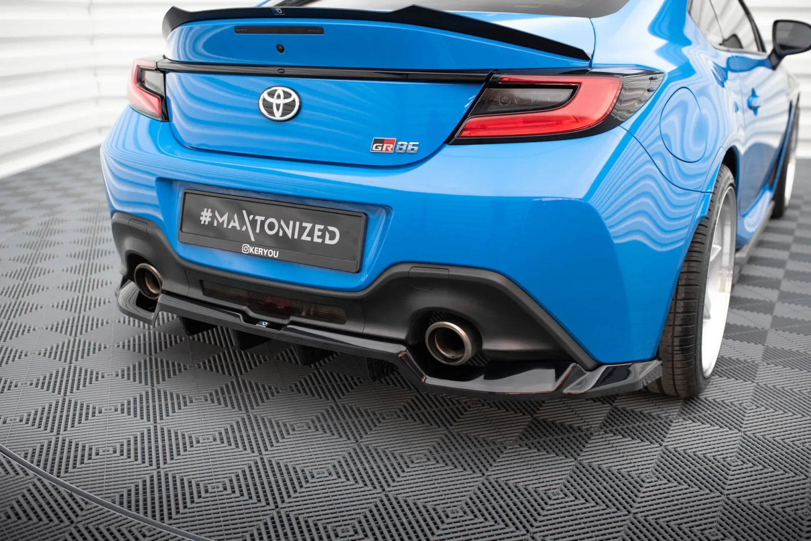 Rear Splitter (With Diffuser) V.1 compatible with Toyota GR86 Mk1