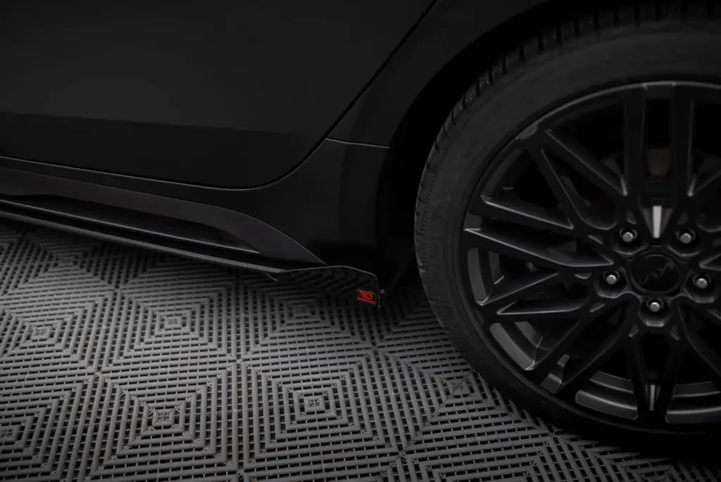 Side Flaps compatible with Kia Proceed GT / GT-Line Mk1 Facelift / Ceed GT Mk3 Facelift