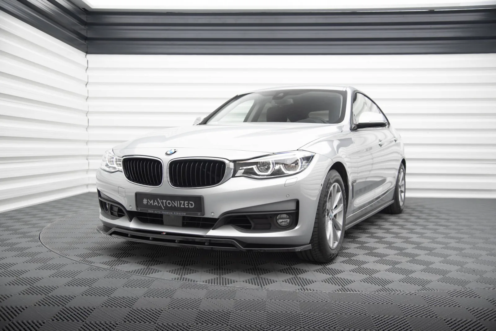 Front Splitter compatible with BMW 3 GT F34