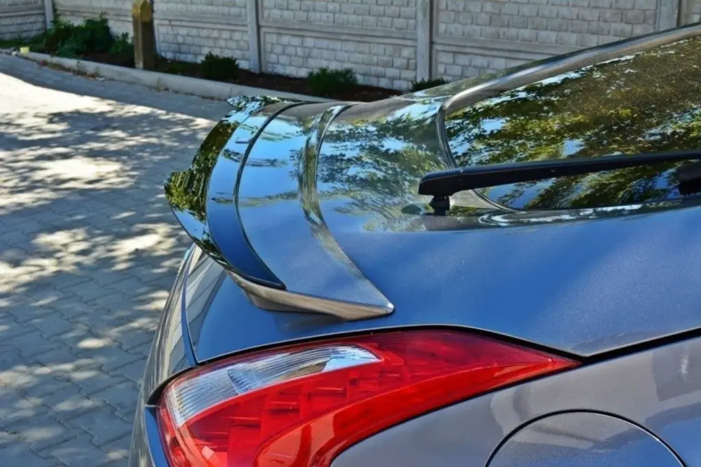 Spoiler Cap compatible with Nissan 370Z