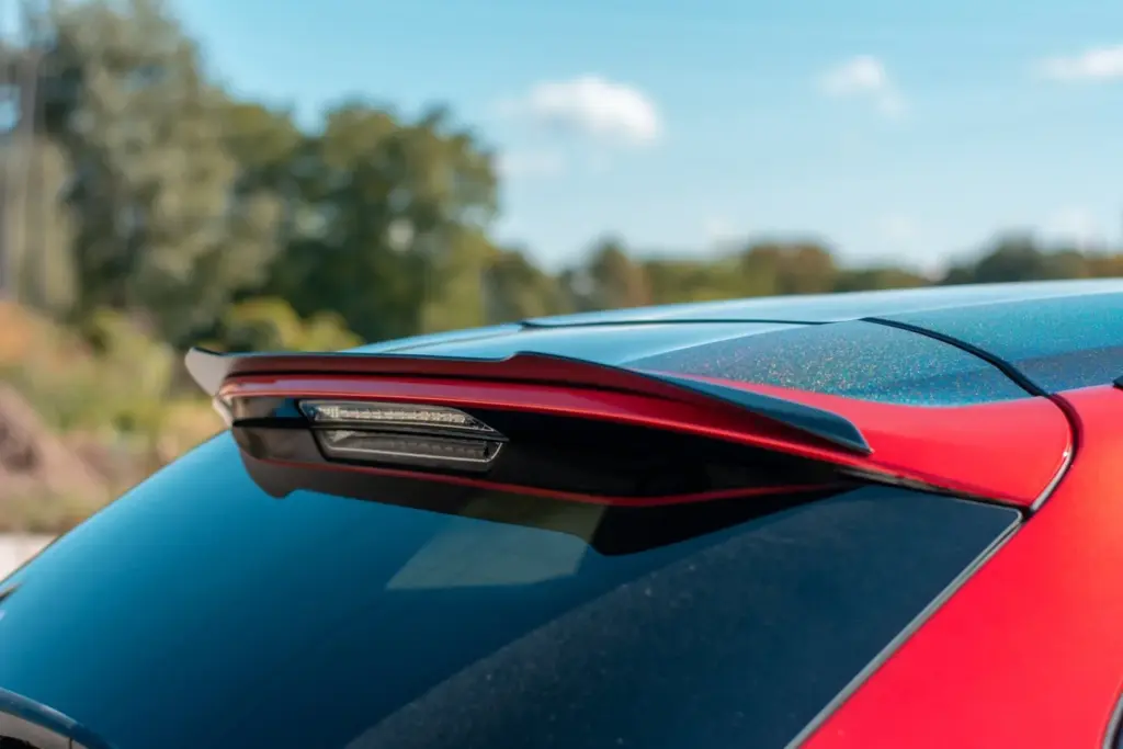 Spoiler Cap compatible with Peugeot 508 Mk2 SW