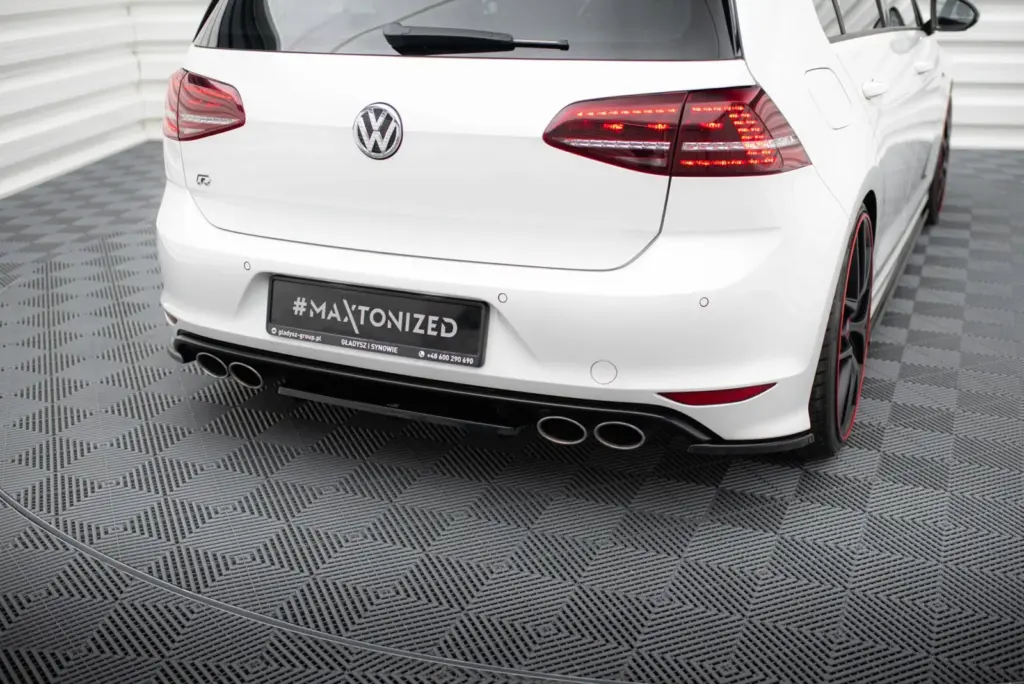 Rear Splitter compatible with VW Golf 7 R (With Diffuser)