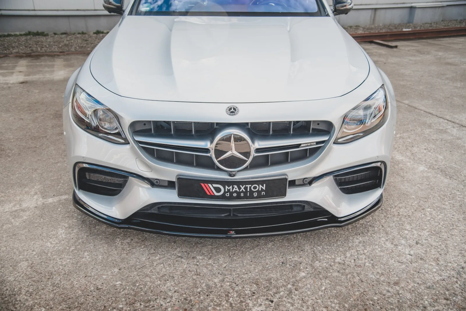Front Splitter V.2 compatible with Mercedes-Benz E63 AMG Estate/Sedan S213/W213