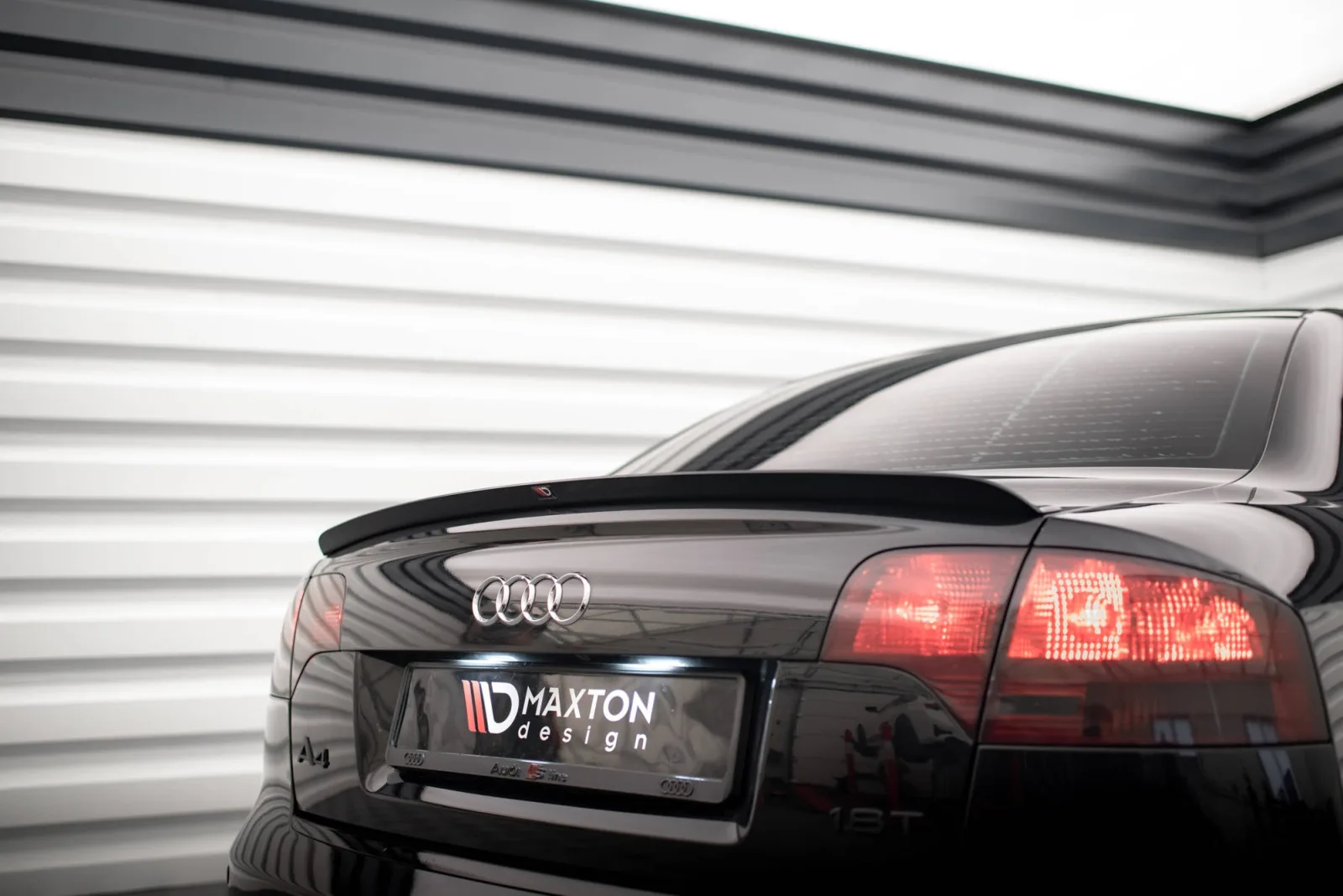 Spoiler Cap compatible with Audi A4 Sedan S-Line B7