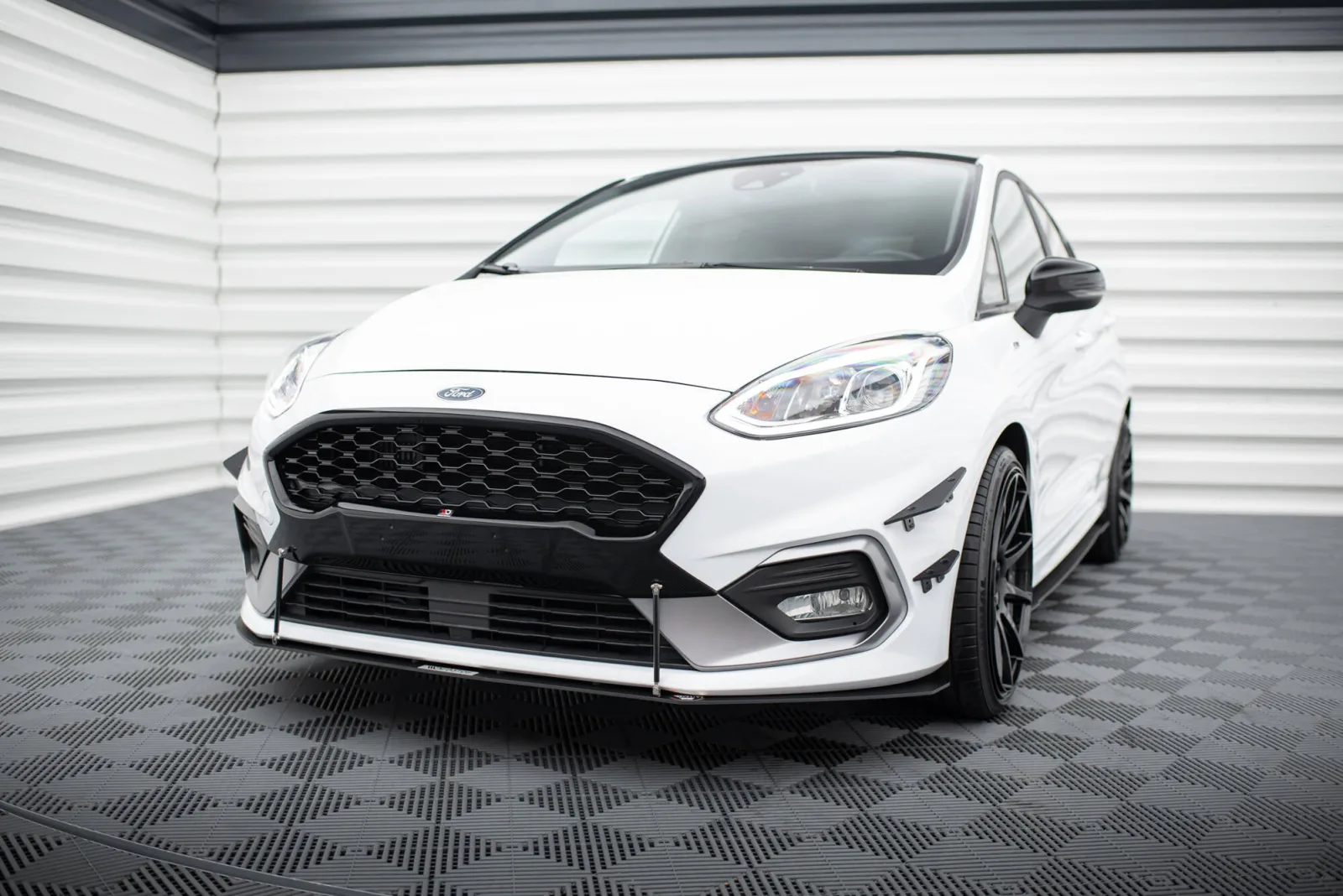 Front Splitter Racing V.2 compatible with Ford Fiesta Mk8 ST / ST-Line
