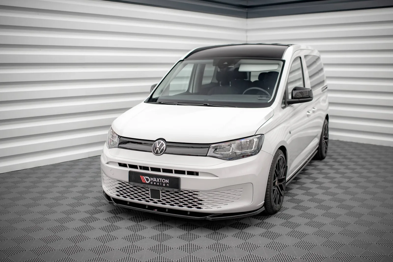 Front Splitter V.1 compatible with Volkswagen Caddy Mk5