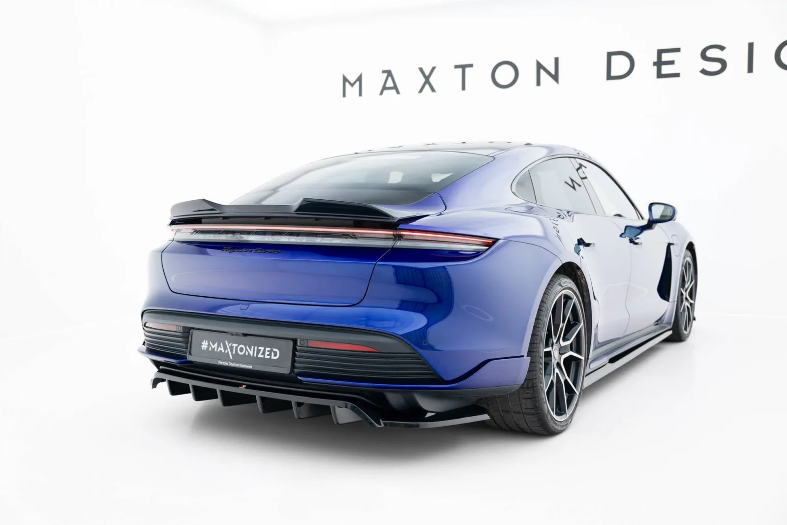 Rear Splitter (With Diffuser) compatible with Porsche Taycan Turbo S Mk1