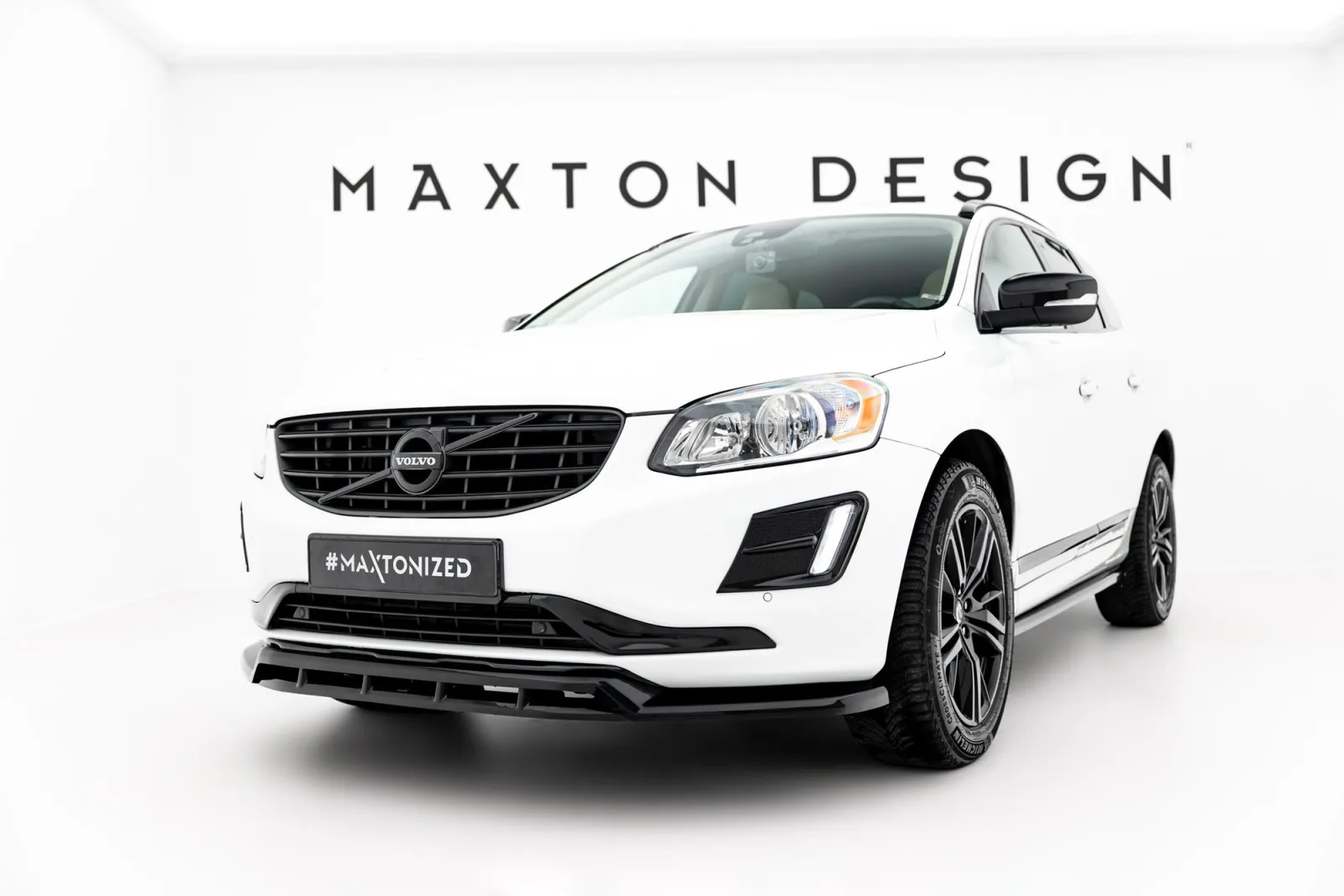 Front Splitter compatible with Volvo XC60 Mk1 Facelift