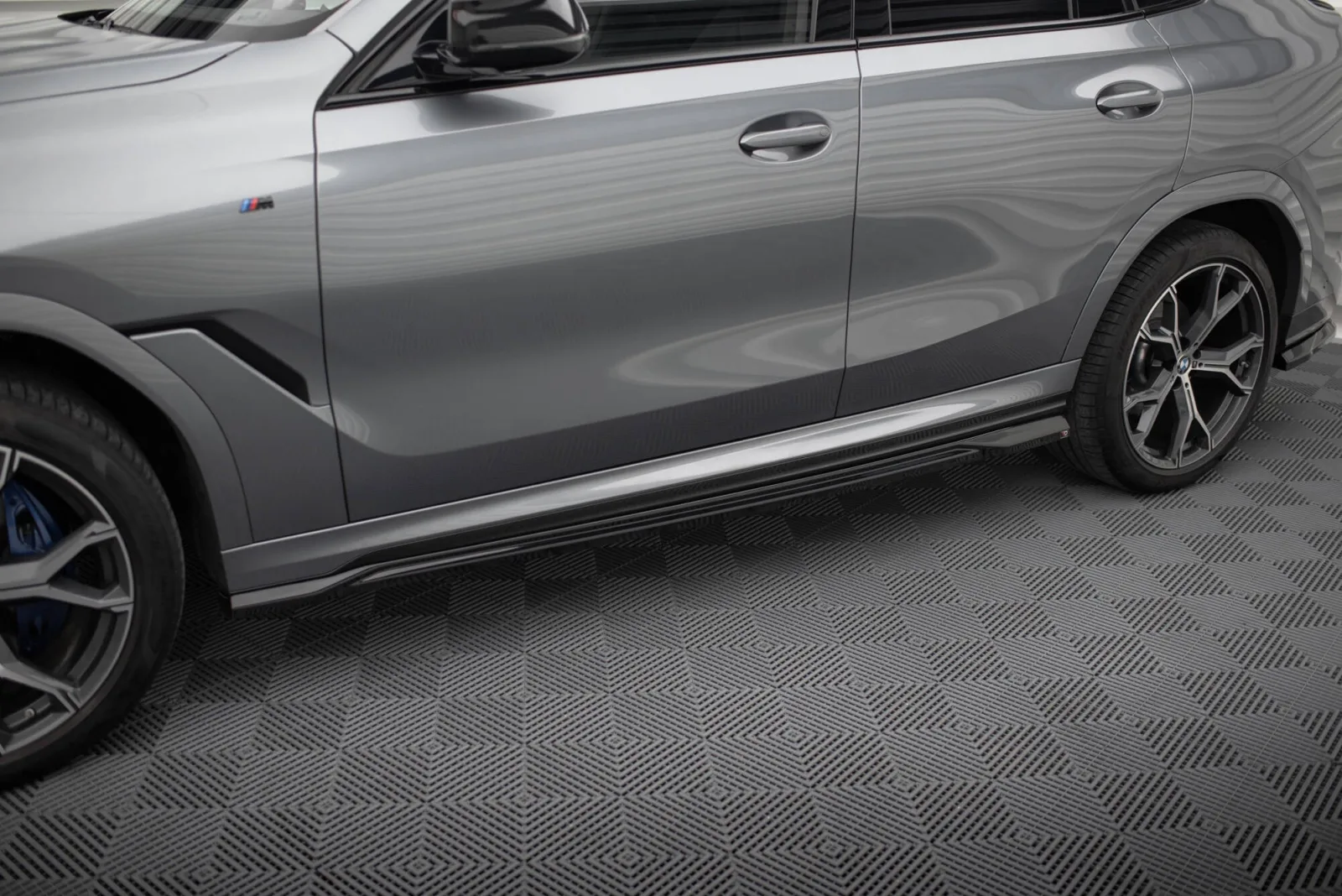 Side Skirts Diffusers V.1 compatible with BMW X6 M-Pack G06 Facelift