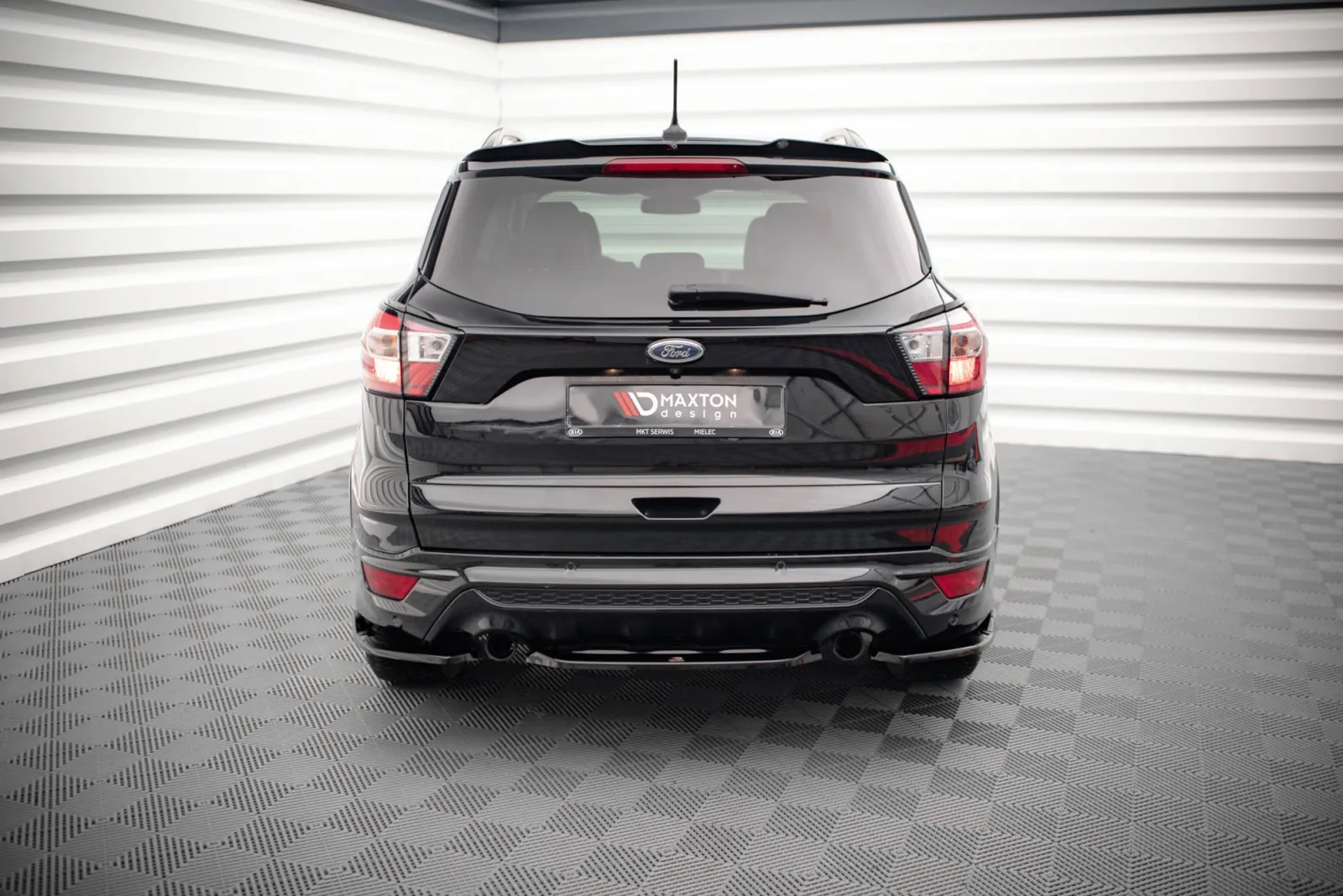 Rear Splitter compatible with Ford Escape ST-Line Mk3