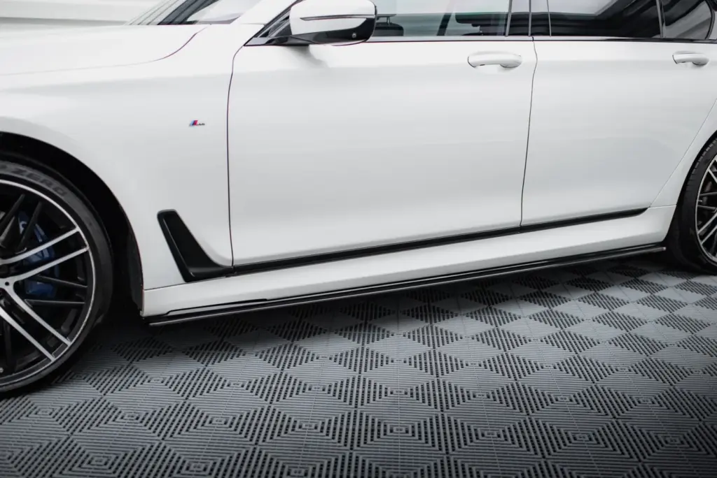 Side Skirts Diffusers compatible with BMW 7 M-Pack G11