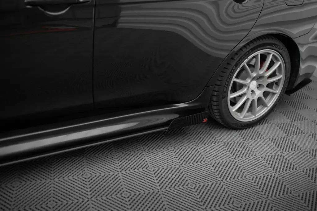 Side Flaps compatible with Mitsubishi Lancer EVO X