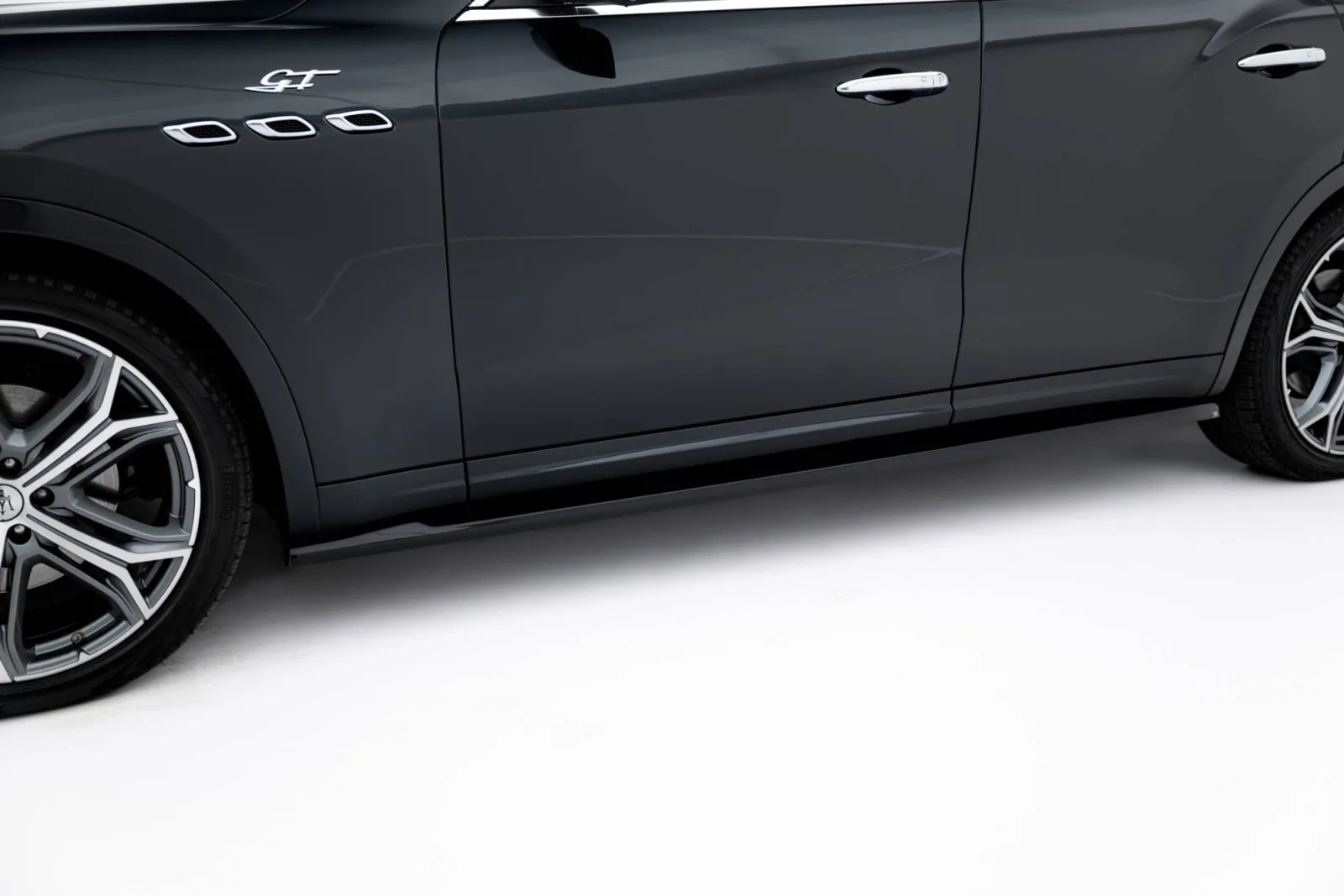 Side Skirts Diffusers compatible with Maserati Levante GT Mk1 Facelift
