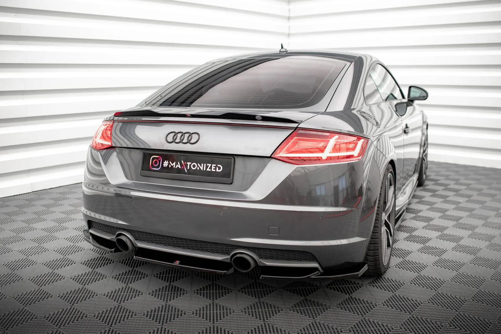 Rear Splitter compatible with Audi TT S-Line 8S