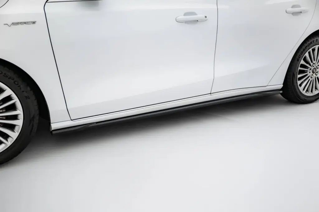 Side Skirts Diffusers compatible with Ford Focus Vignale Mk4