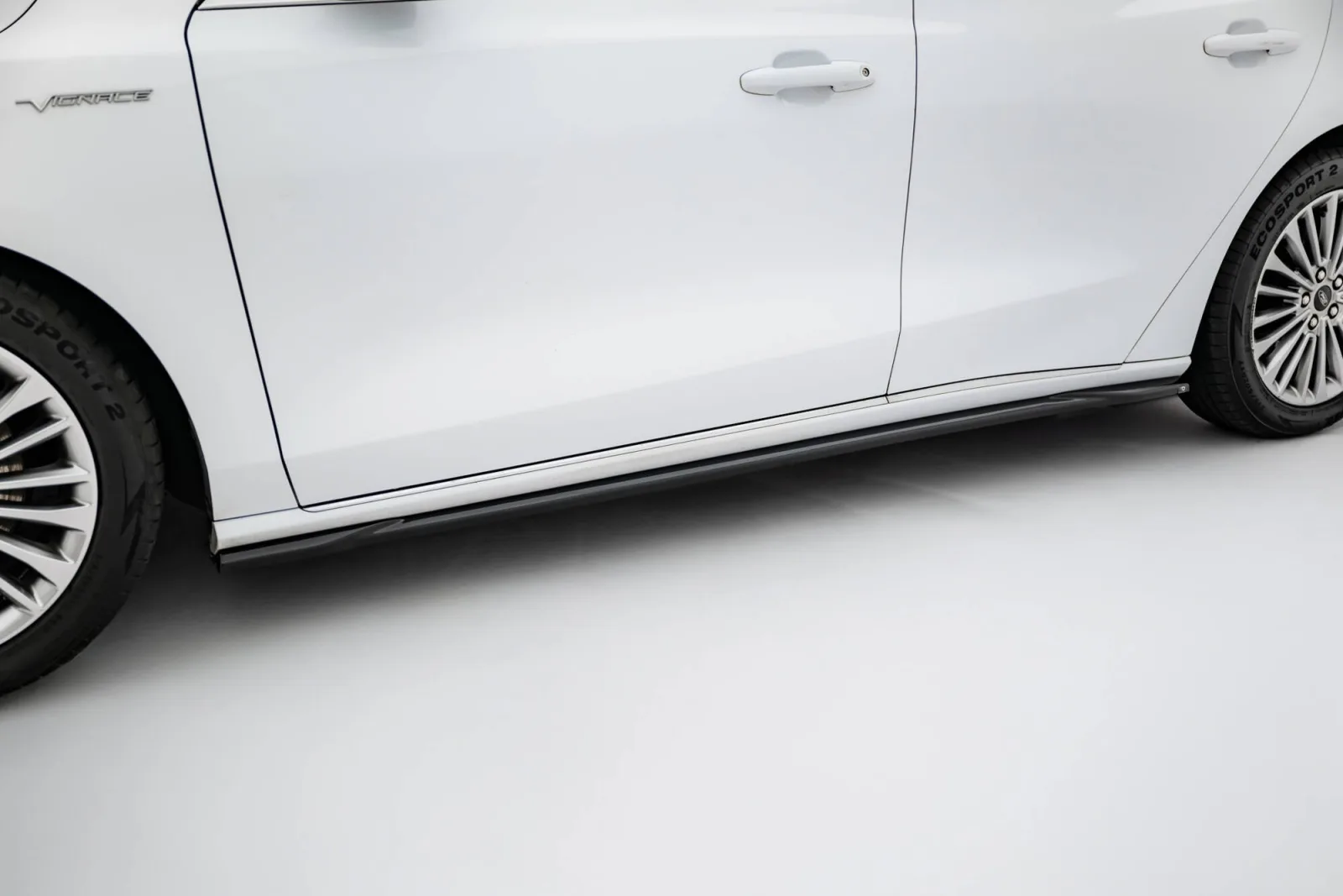 Side Skirts Diffusers compatible with Ford Focus Vignale Mk4