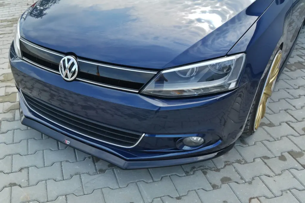 Front Splitter V.2 compatible with VOLKSWAGEN JETTA MK6 SEDAN PRE-FACELIFT