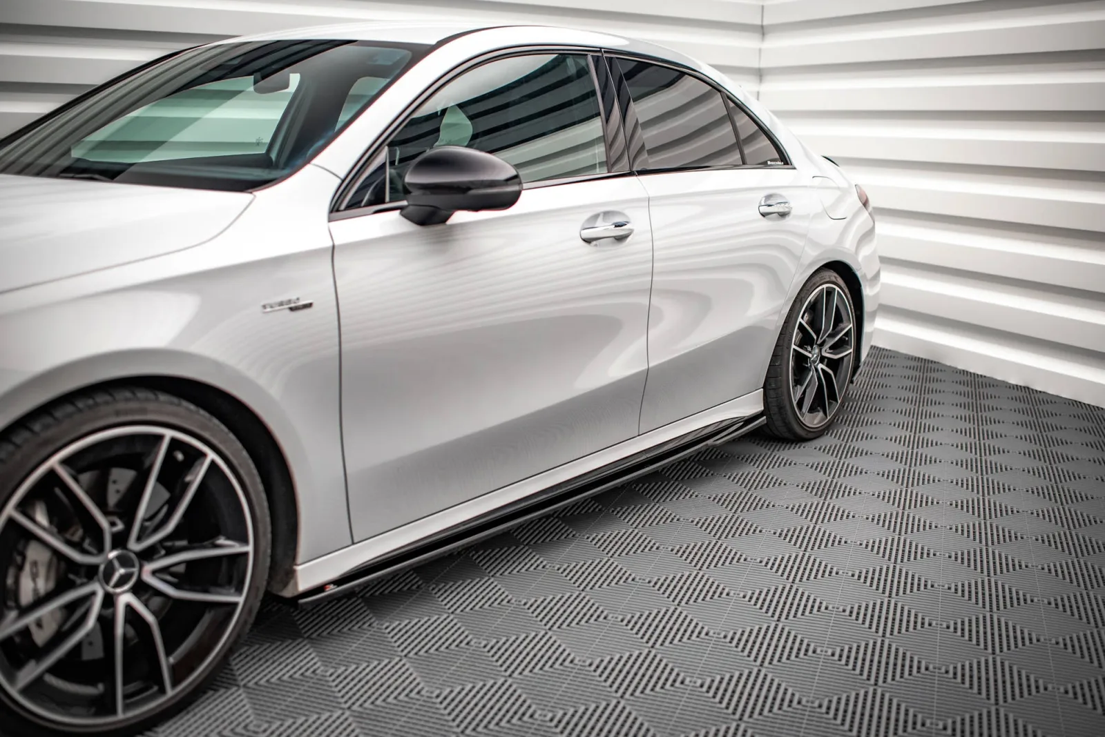 Side Skirts Diffusers V.2 compatible with Mercedes A35 AMG / AMG-Line W177