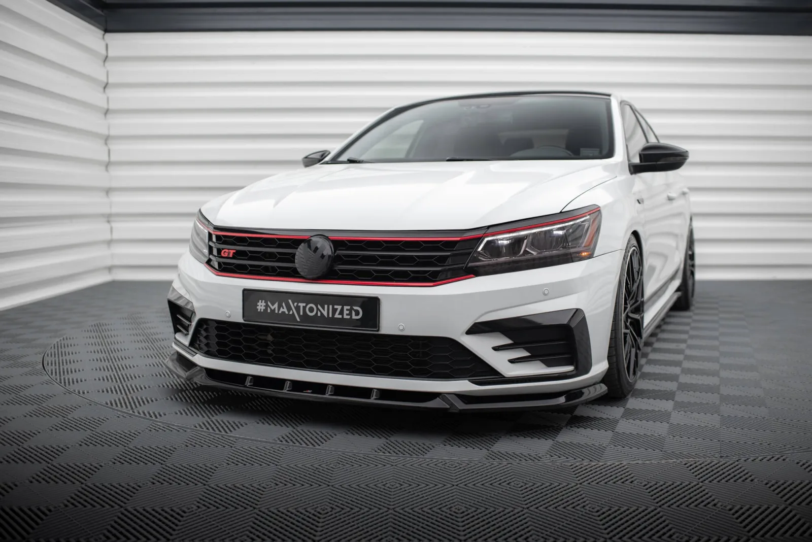 Front Splitter V.1 compatible with Volkswagen Passat GT B8 Facelift USA