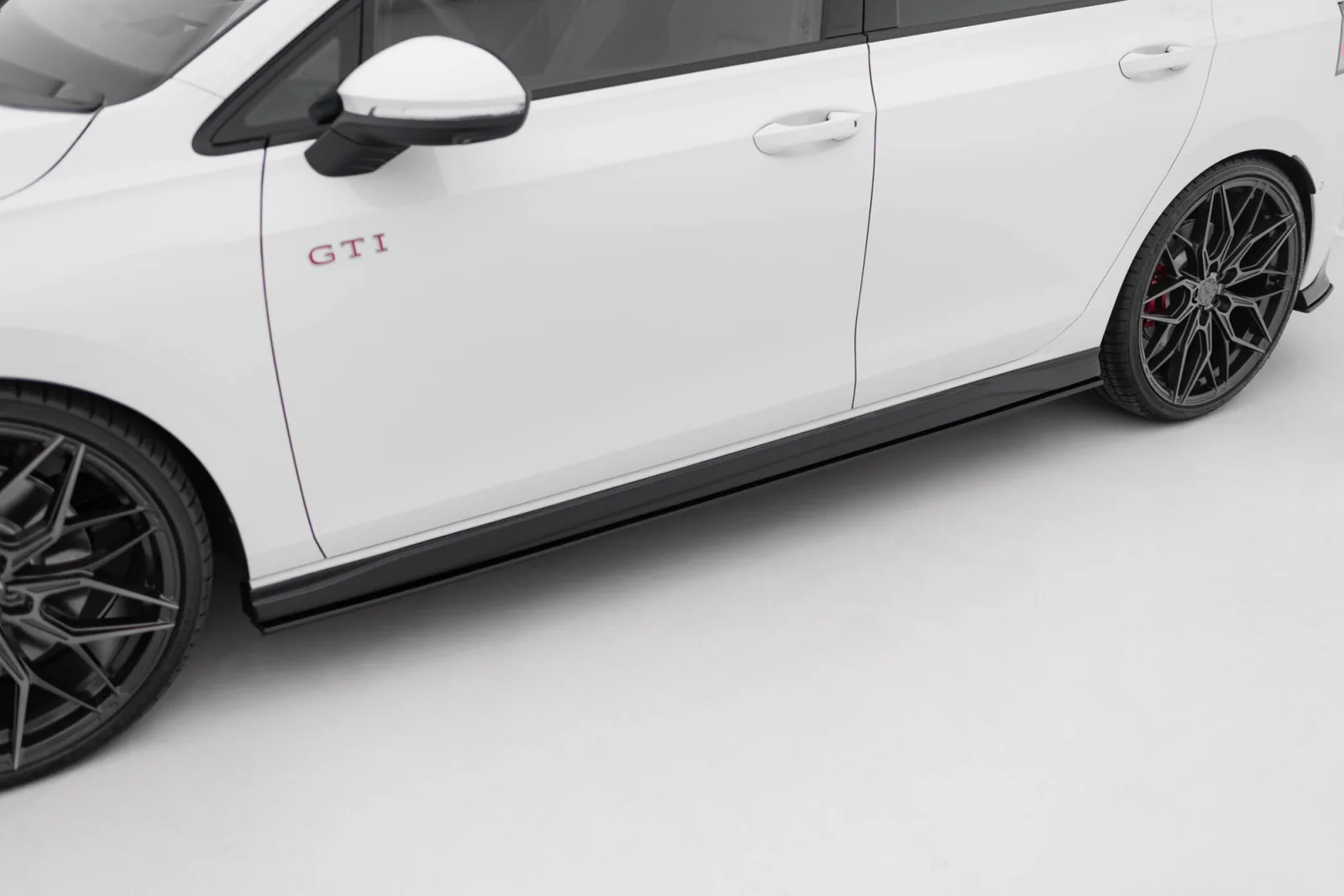 Side Skirts Diffusers Street Pro V.2 compatible with Volkswagen Golf GTI / GTE / GTI Clubsport / R-Line Mk8