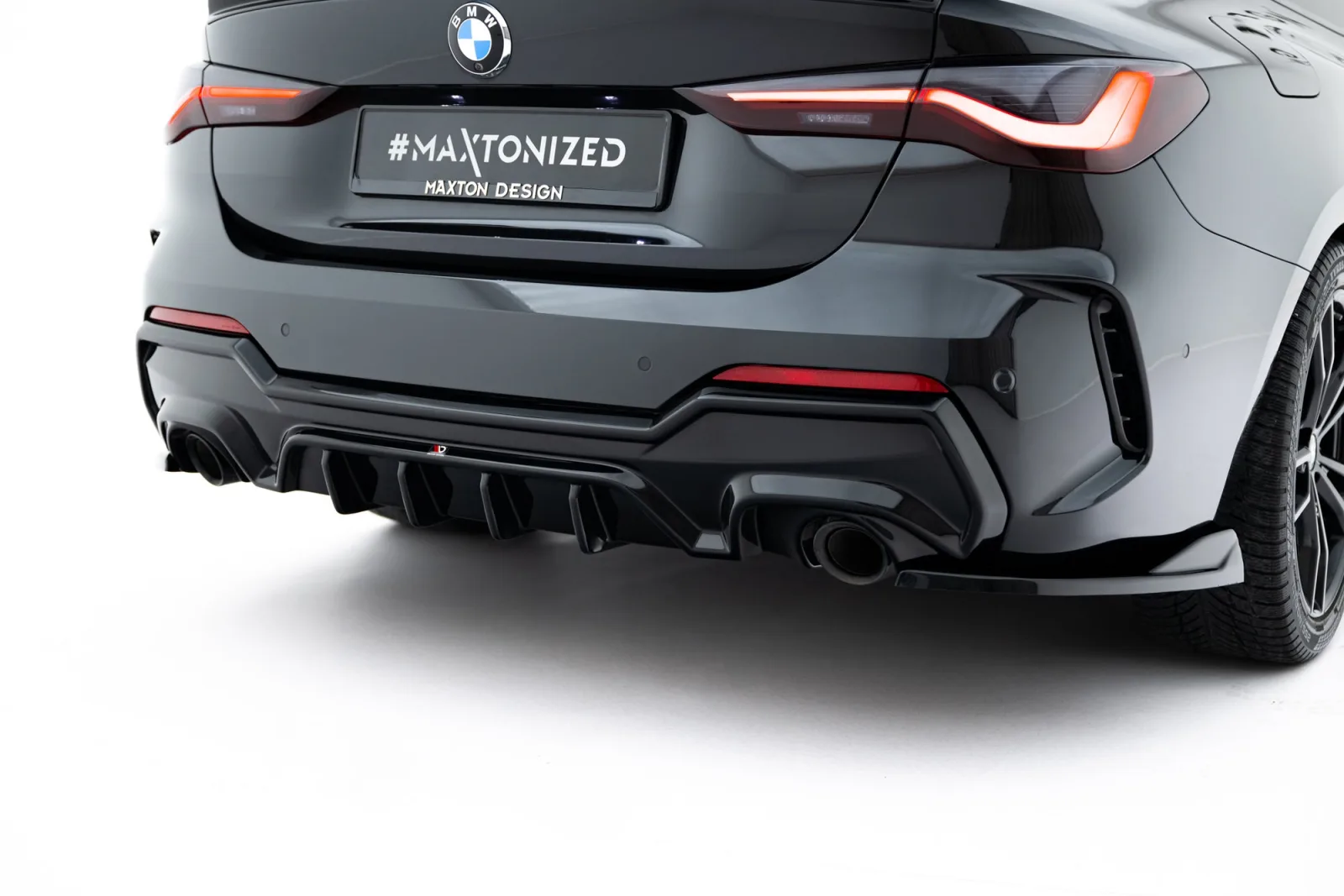 Rear Valance compatible with BMW 4 M-Pack G22 / G23 / G22 Facelift / G23 Facelift