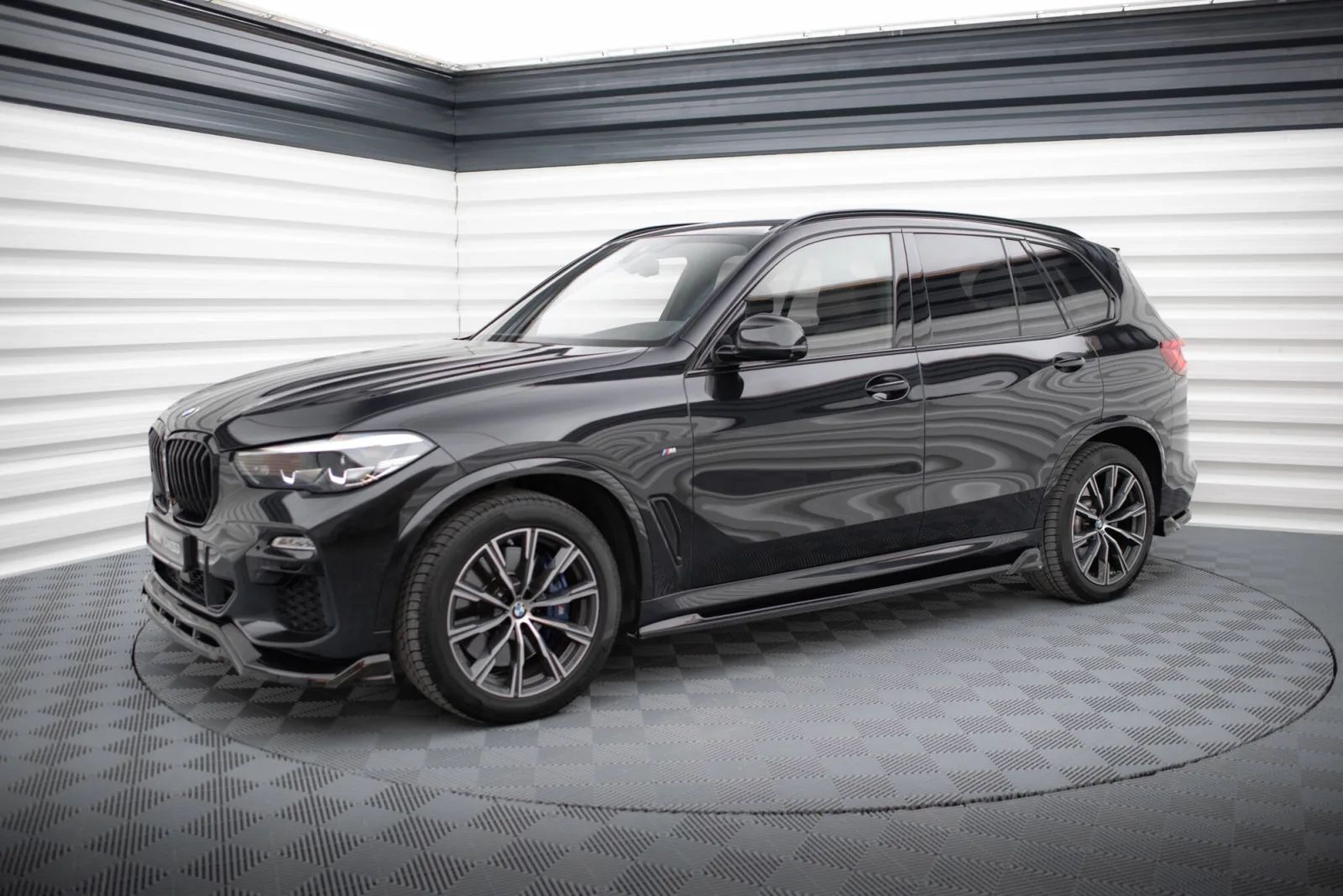 Set of Splitters compatible with BMW X5 M-Pack G05