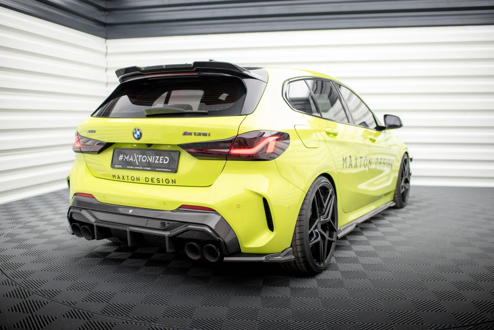 Carbon Rear Side Splitters Prepreg compatible with BMW 1 M-Pack / M135i / 128ti F40