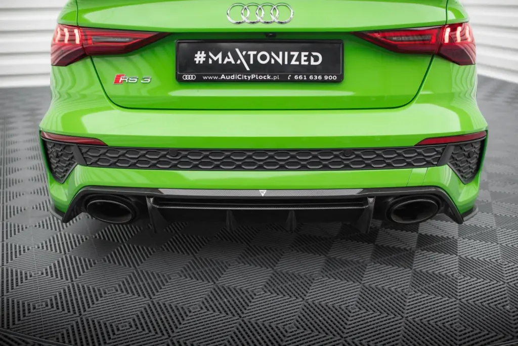 Prepreg Carbon Rear Diffuser compatible with Audi RS3 8Y