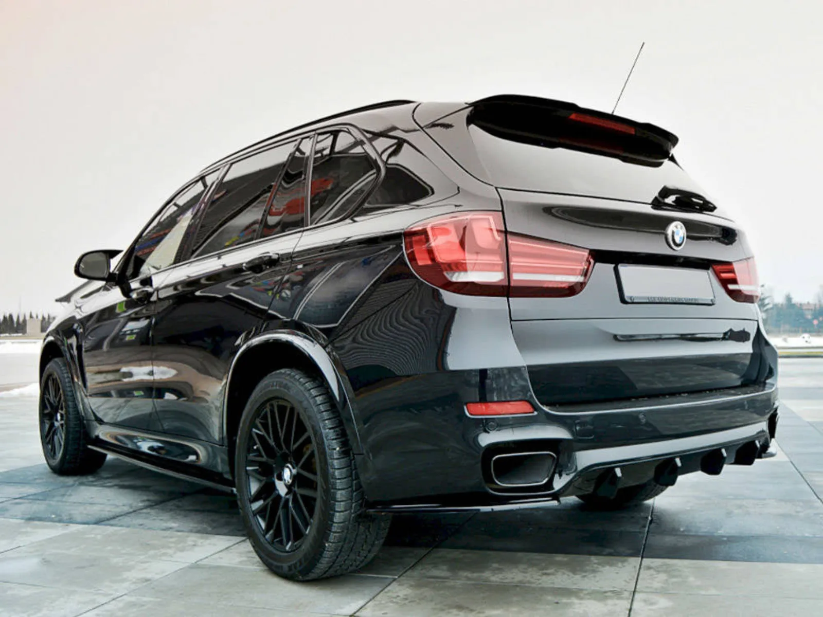 Rear Valance compatible with BMW X5 F15 M-PACK