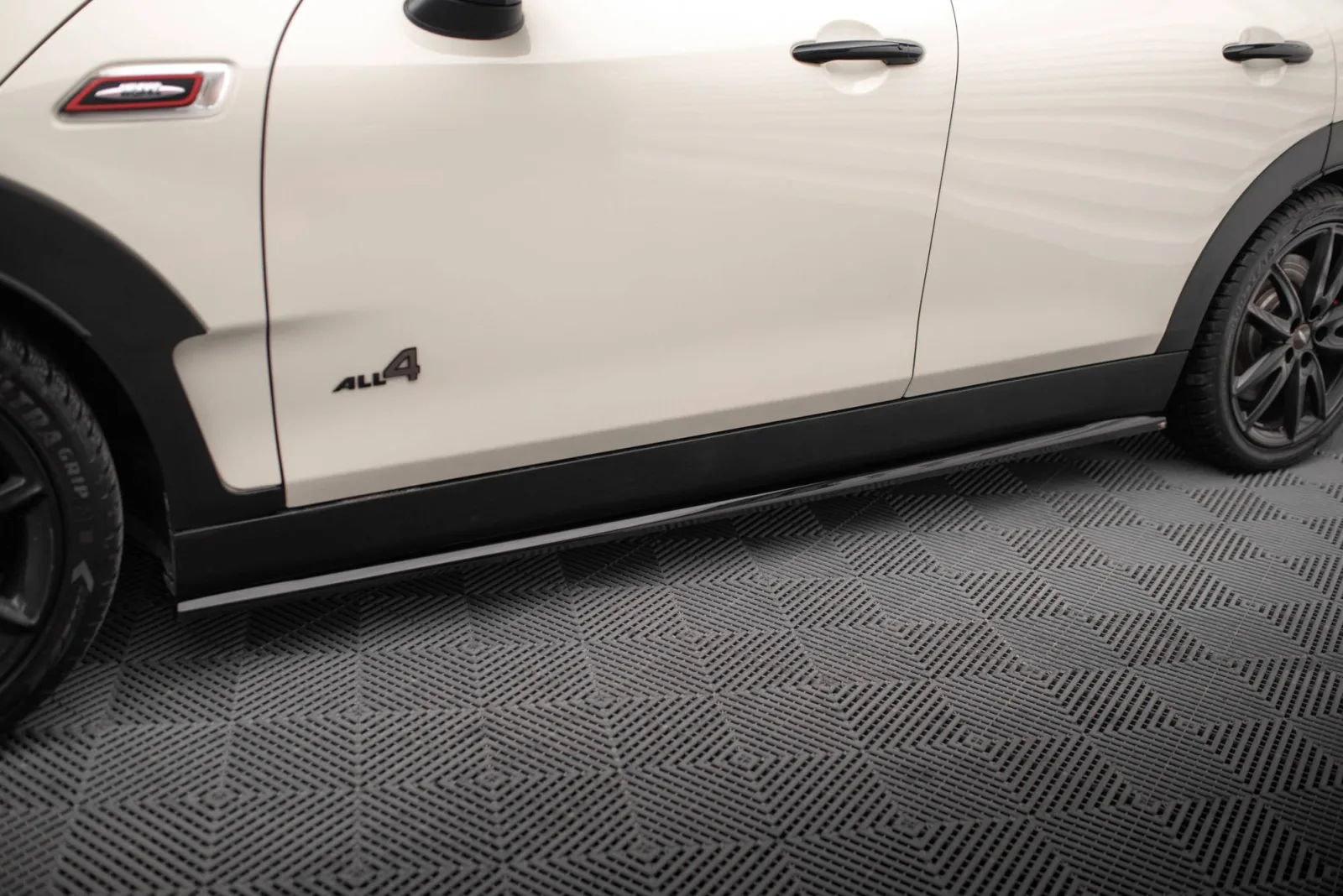 Side Skirts Diffusers compatible with Mini Cooper Clubman John Cooper Works F54 Facelift