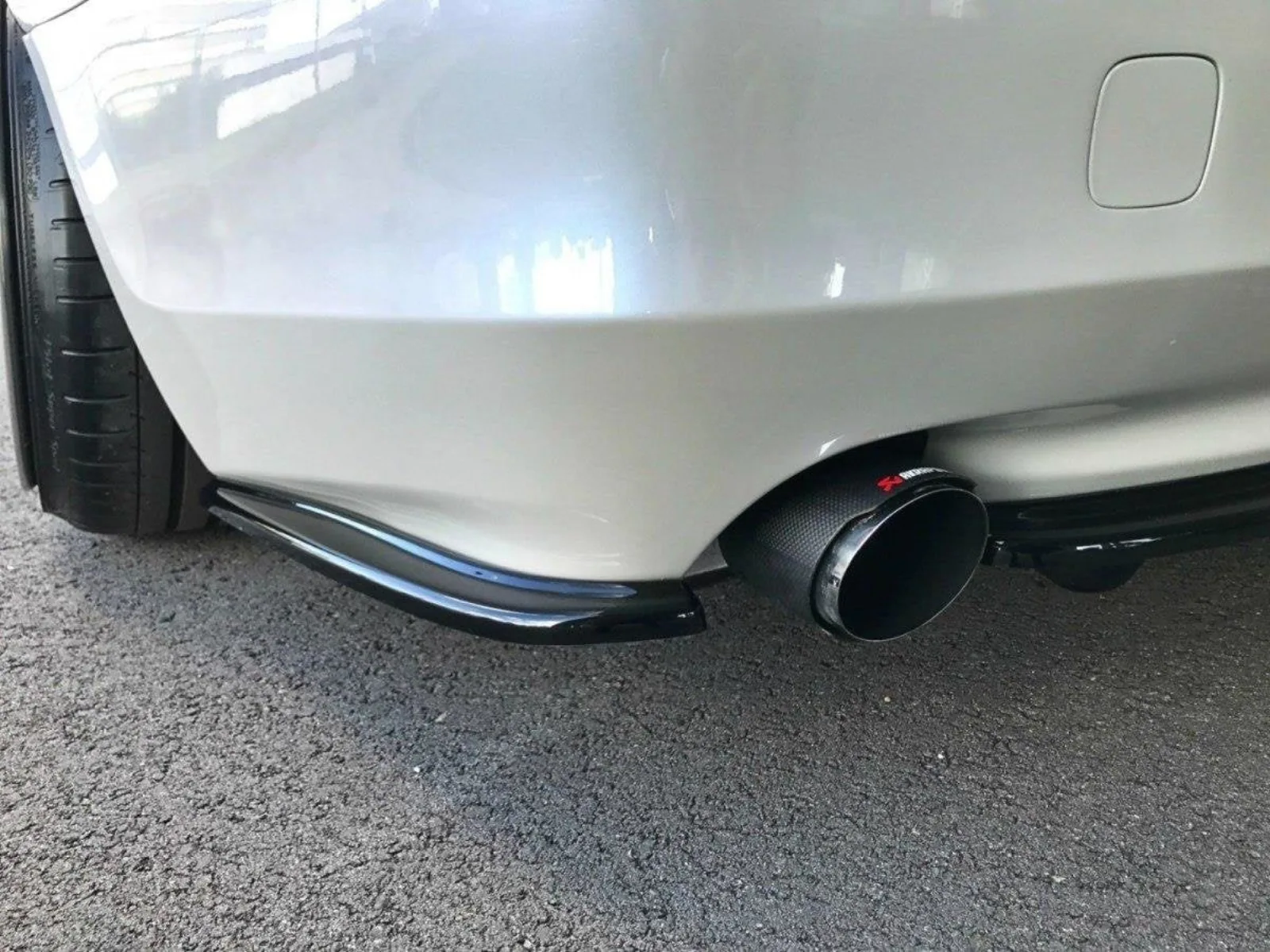 Rear Side Splitters compatible with Lexus GS 300 Mk3 Facelift