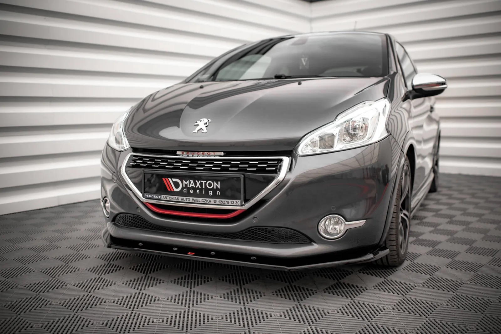Front Splitter V.1 compatible with Peugeot 208 GTi Mk1