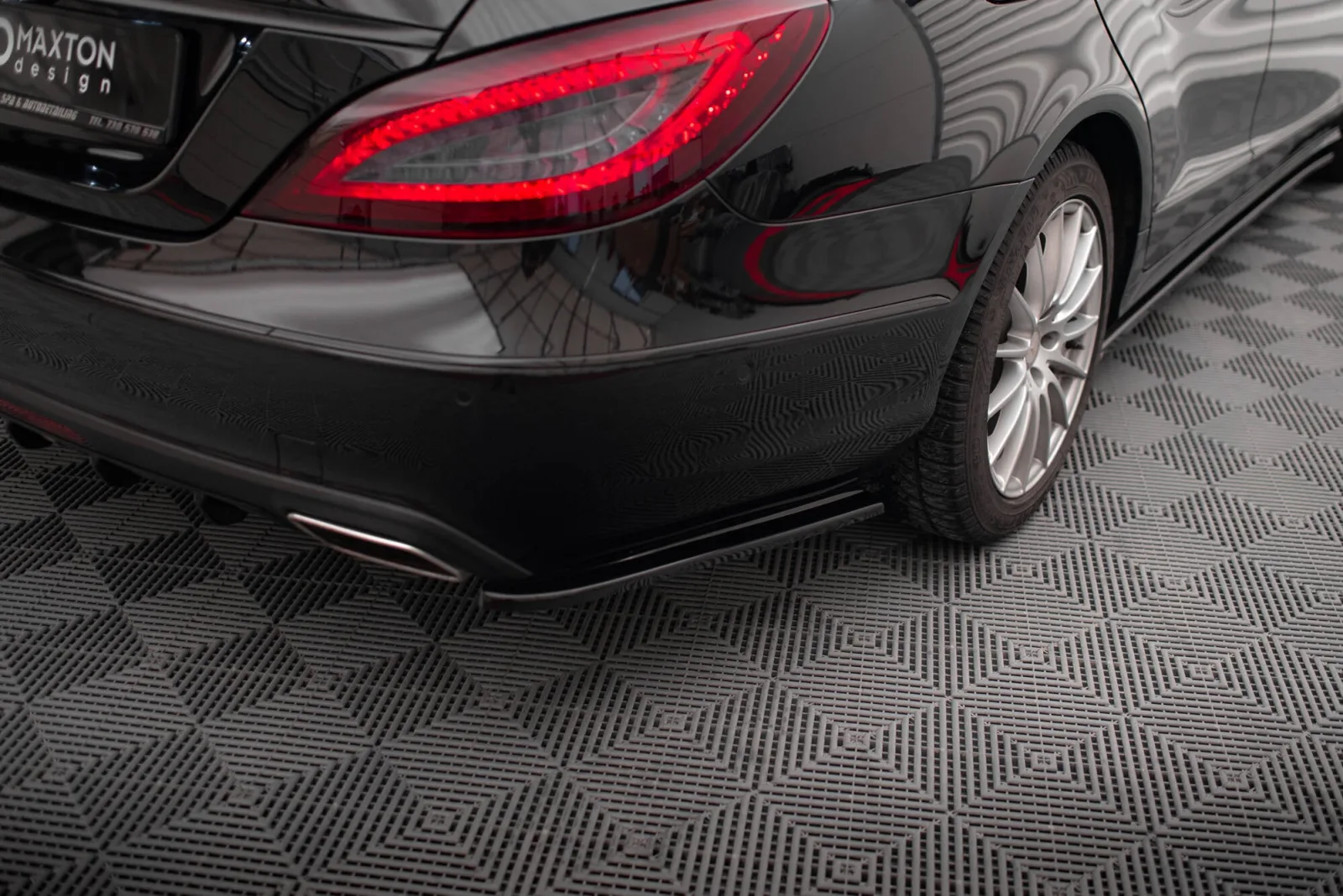 Rear Side Splitters compatible with Mercedes-Benz CLS C218