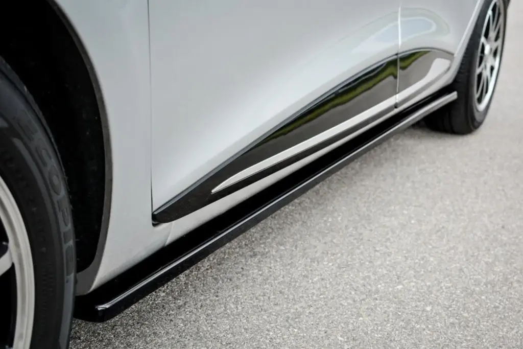 Side Skirts Diffusers compatible with Renault Clio MK4