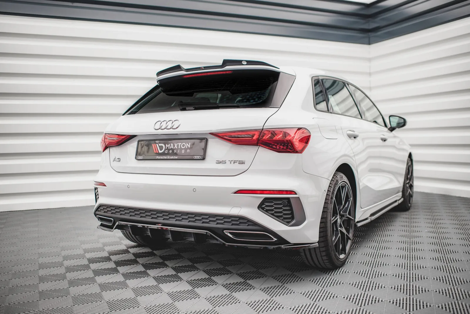 Rear Splitter (With Diffuser) compatible with Audi A3 S-Line Sportback 8Y