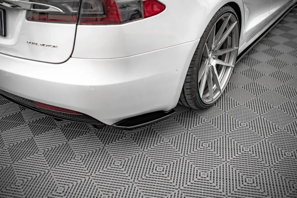 Rear Splitters compatible with Tesla Model S Facelift