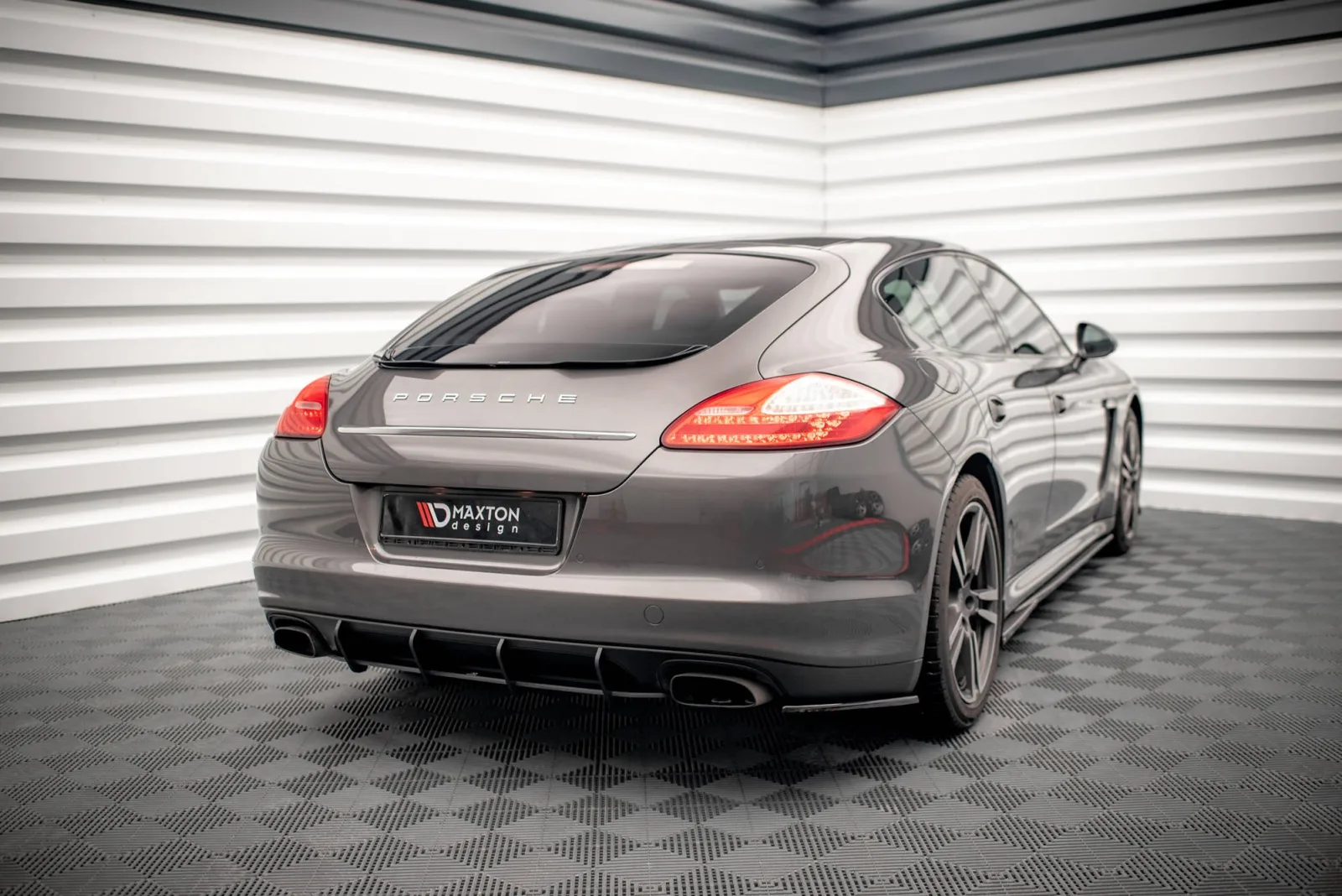 Rear Diffuser Street Pro compatible with Porsche Panamera / Panamera Diesel 970