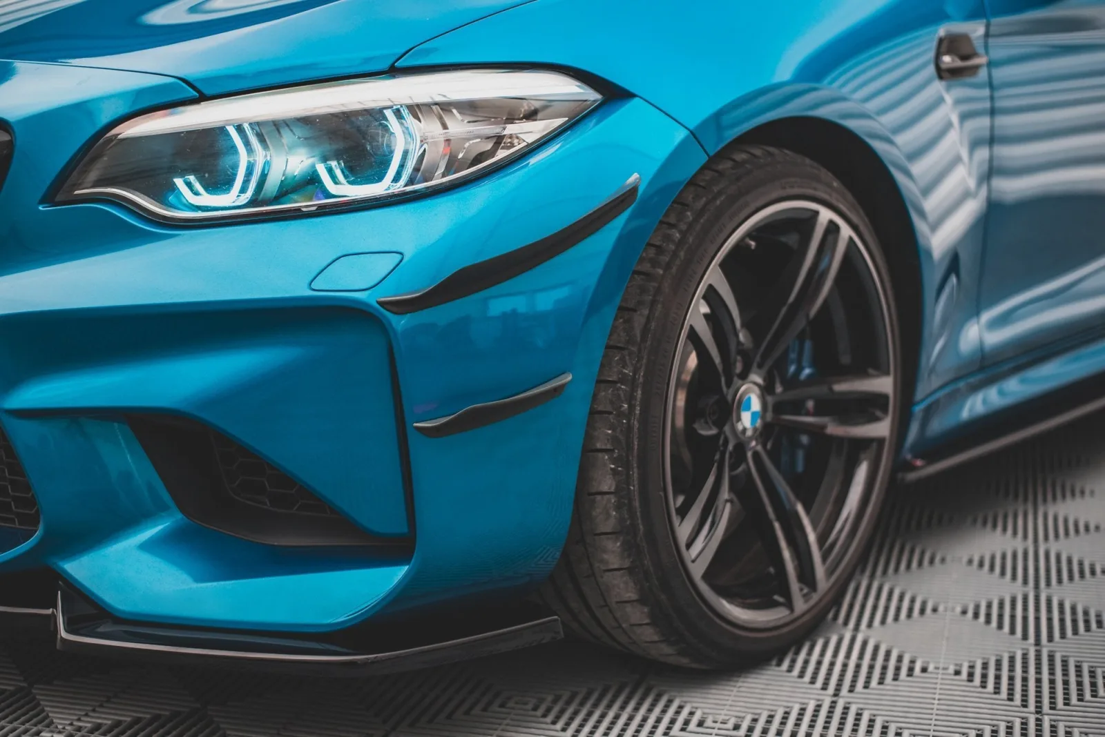 Canards compatible with BMW M2 F87