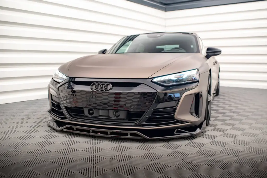 Front Splitter V.2 compatible with Audi e-Tron GT / RS GT Mk1