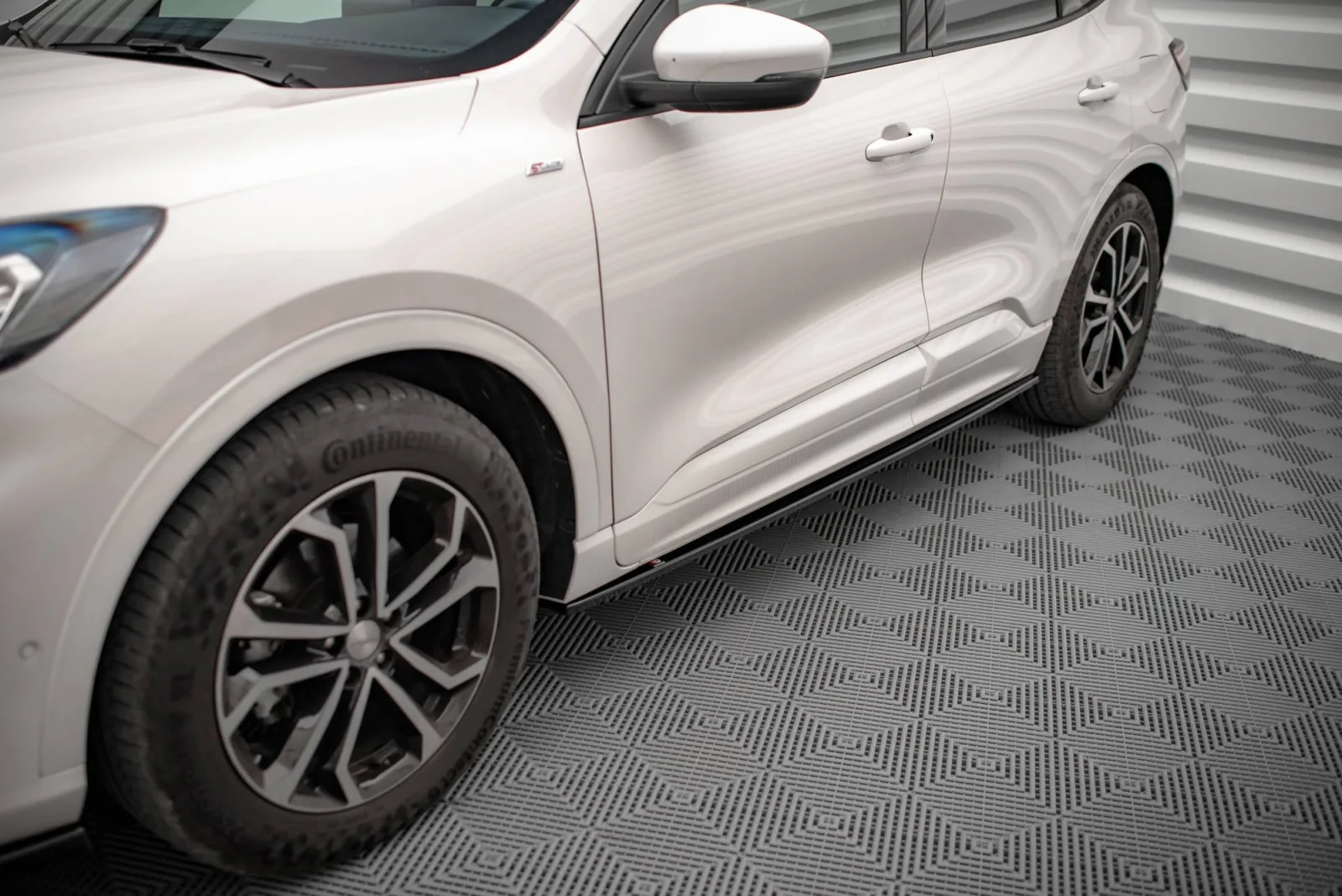Side Skirts Diffusers compatible with Ford Kuga ST-Line Mk3
