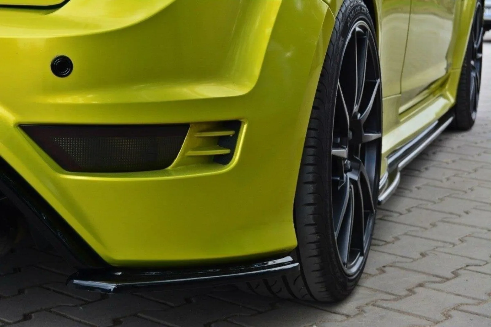 Rear Side Splitters compatible with Ford Focus RS Mk2
