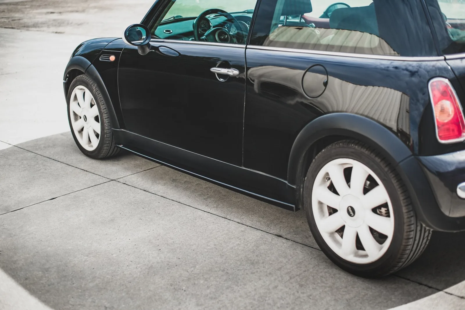 Side Skirts Diffusers compatible with Mini Cooper / One R50