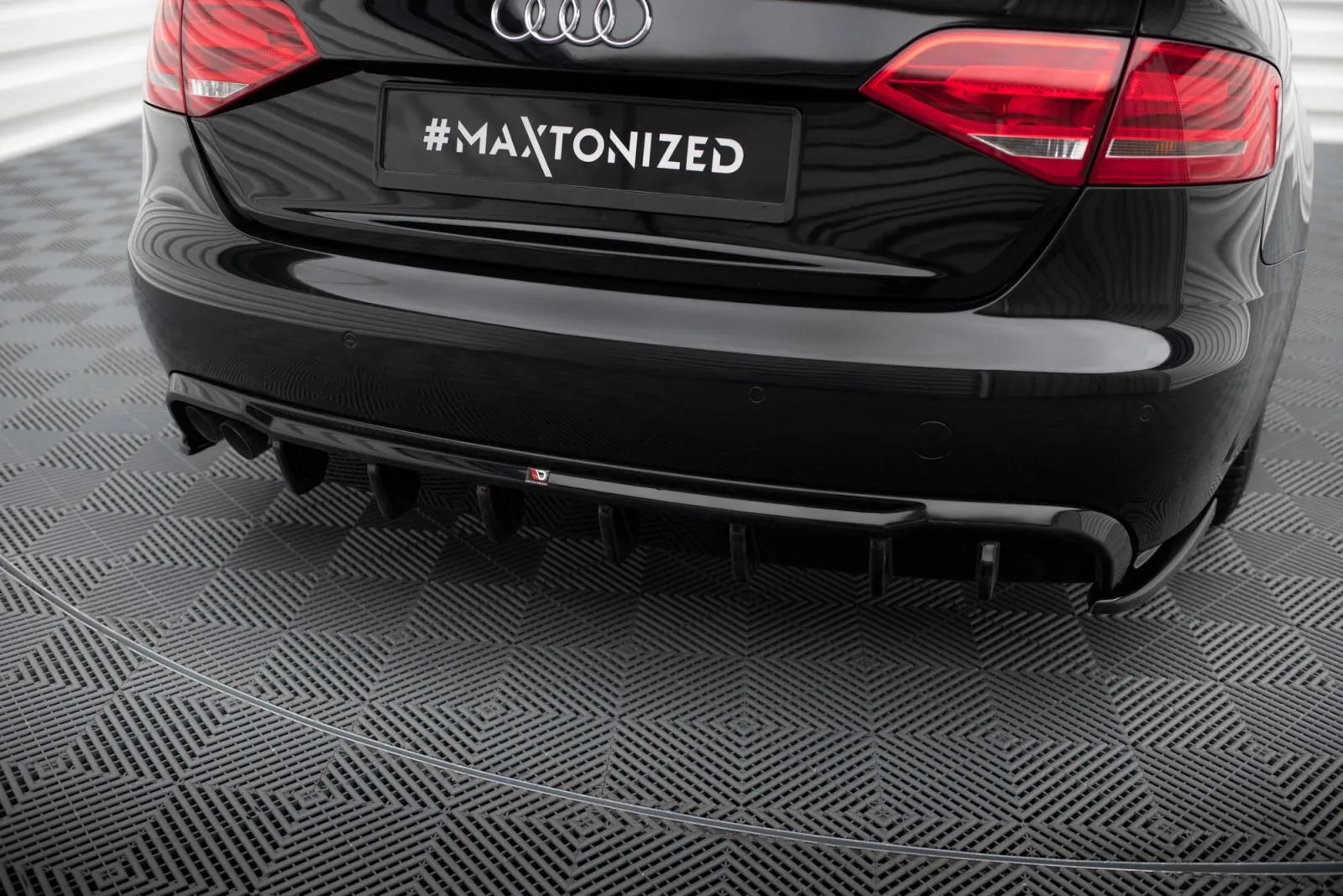 Rear Valance compatible with Audi A4 B8 (Version with double exhaust on one side)