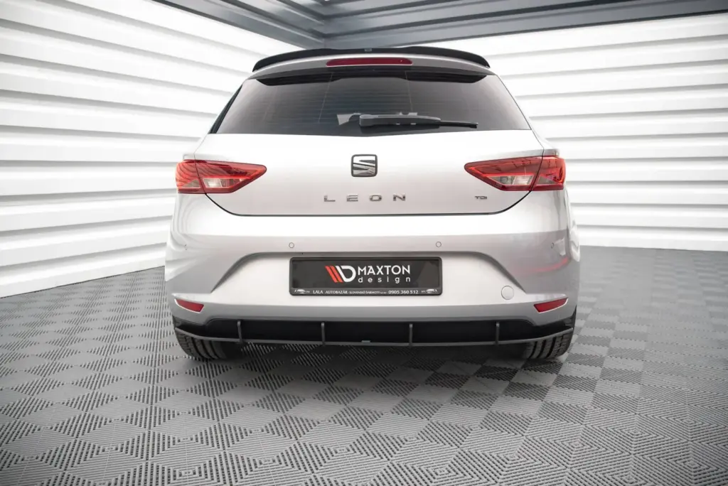 Rear Diffuser Street Pro compatible with Seat Leon Hatchback Mk3