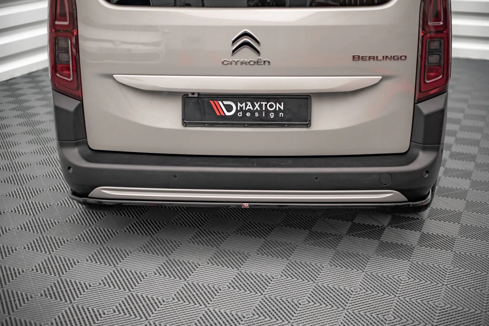 Rear Splitter compatible with Citroen Berlingo Mk3