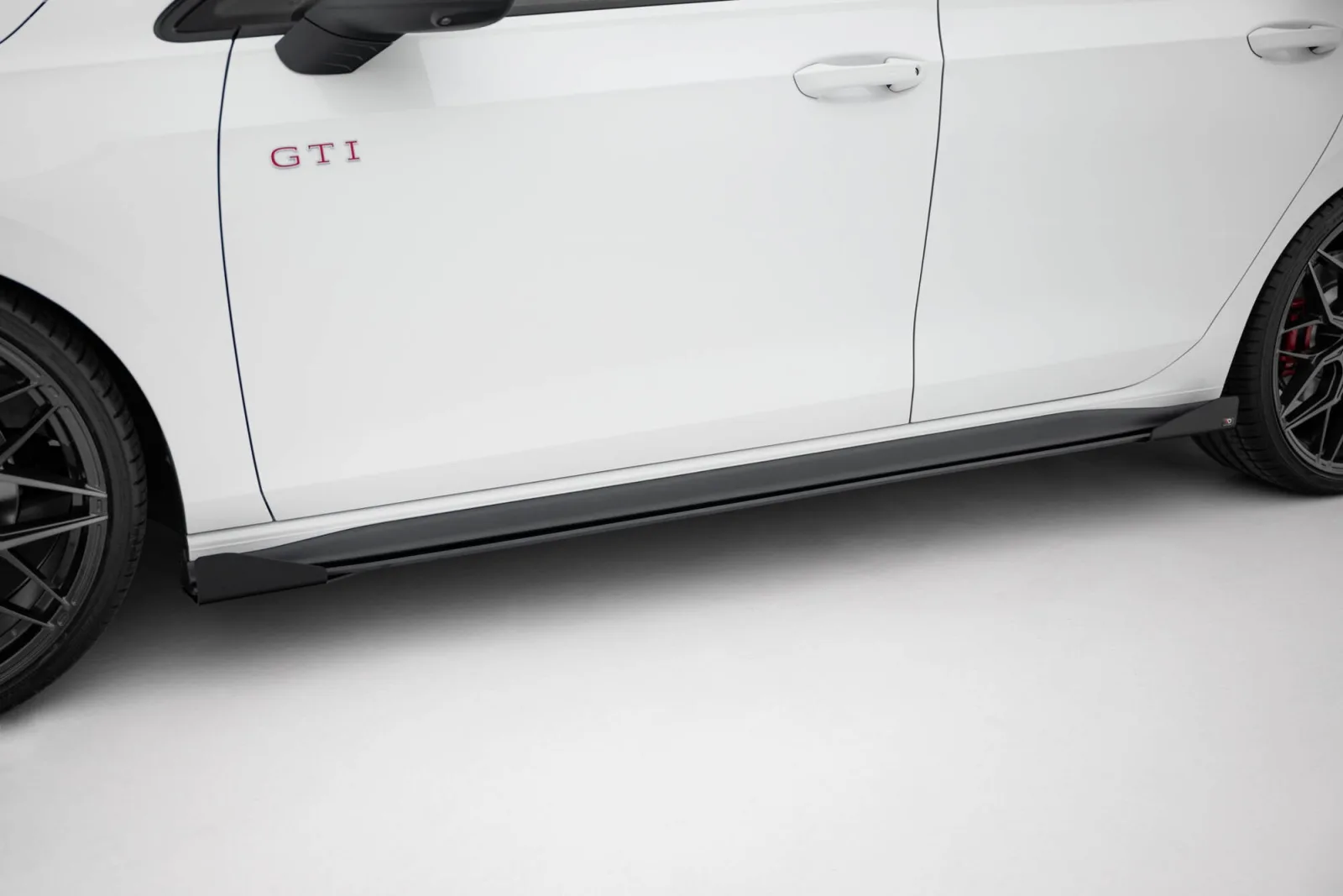 Side Flaps compatible with Volkswagen Golf GTI / GTE / GTI Clubsport / R-Line Mk8
