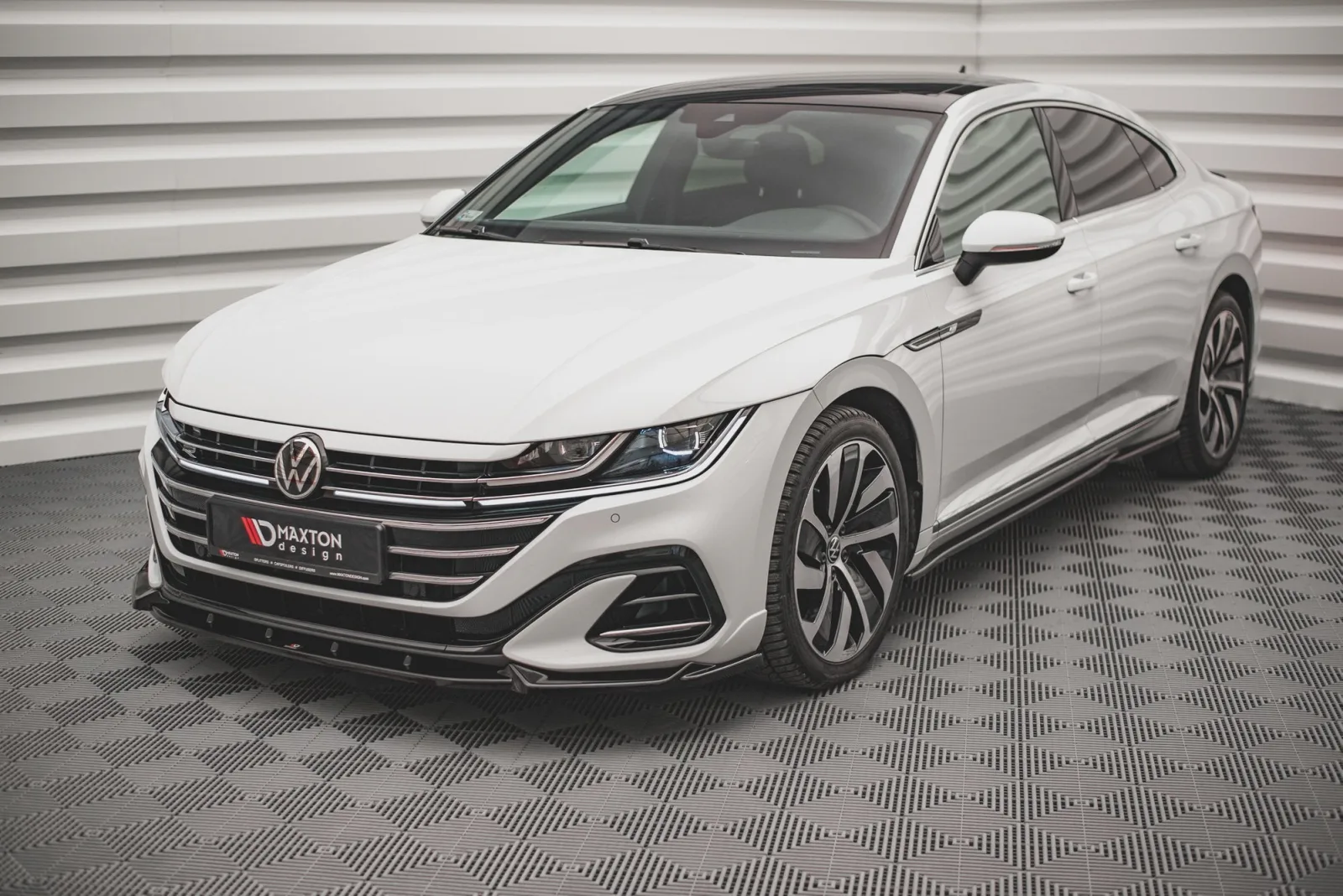 Front Splitter V.1 compatible with Volkswagen Arteon R-Line Sedan / Shooting Brake Mk1 Facelift