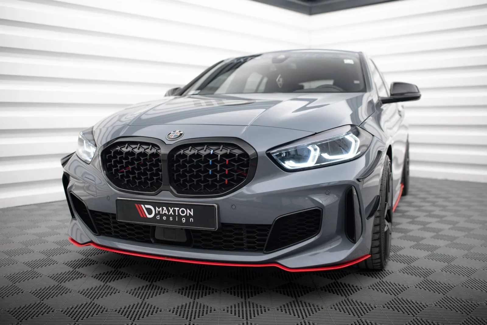Front Splitter V.4 compatible with BMW 1 M-Pack/ M135i / 128ti F40